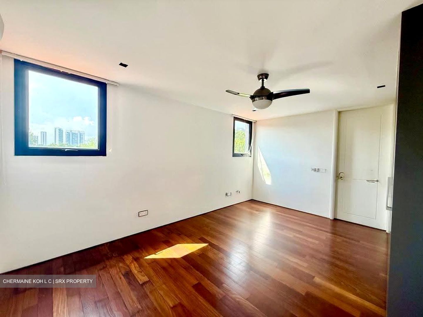 Mountbatten Road (D15), Terrace #608502551